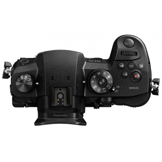 Panasonic GH5 II + 12-60mm F/2.8-4.0